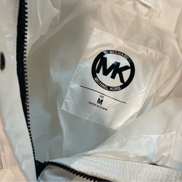 Michael Kors Hooded Puffer Jacket In White W/ Black Details New - Duplicate